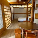 Maison Sunlit