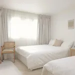 #Family Friends Up To 7 People #Beamprojector #Hongdae, Gangnam, Jamsil 30 Minutes#Luggagestorage Service