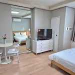 Sinsa Urban House