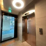 Open Sale Luxury Stay In Hongik Univ Station 3Mins 7Ppl Group Family Trip Luggage Storage