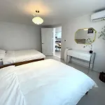 Stay In Itaewon