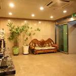 New World Hotel