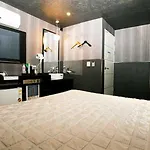 D Hotel Shinchon