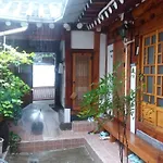 Hanok Guesthouse 202