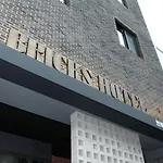 Bricks Hotel