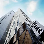 D7 Suites Residence