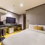 8Motel