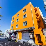 Orange Motel