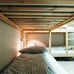 10 Guesthouse - Hostel
