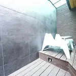 Hotel Story