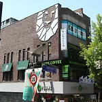 Philstay Ehwa Boutique - Female Only