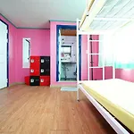 Liz\'S House - Hostel