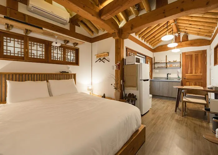 Cottage Nest
