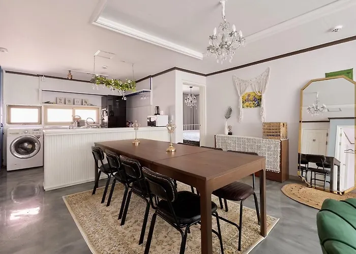 Hapjeong Station Exit7 Each Room, Living Room, Air Conditioning Modern House