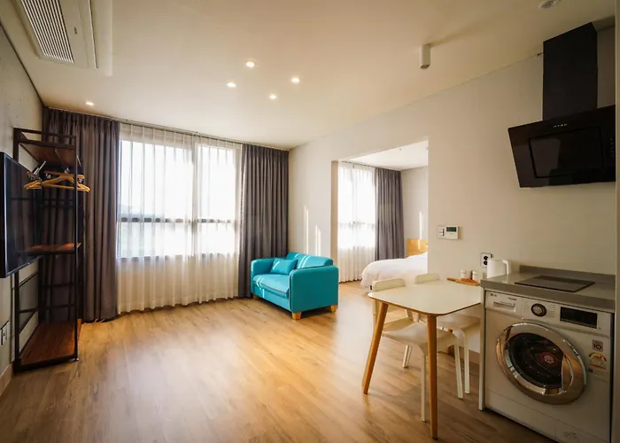 Lacozi Stay , Seoul