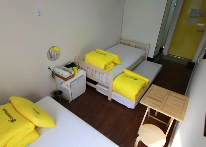 24 Guesthouse Myeongdong Town