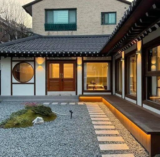 Seoul Hanok Near Seoul Station