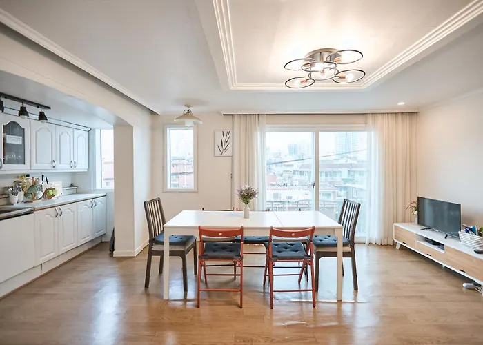 Artravel Hongdae Apartment