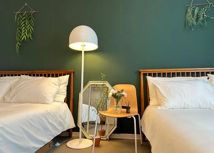 Stay Rock 樂 2 Room 3 Beds 3 Min From Ewha Univ Stn