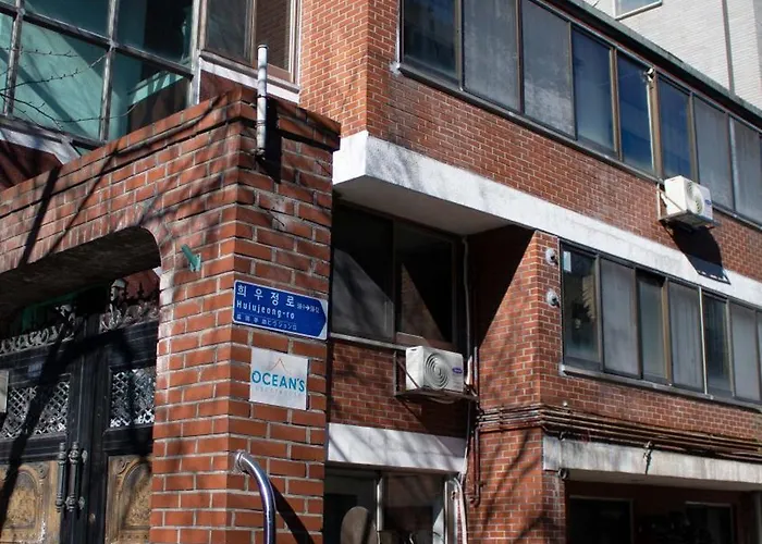 Ocean\'S Guesthouse - Foreigners Only