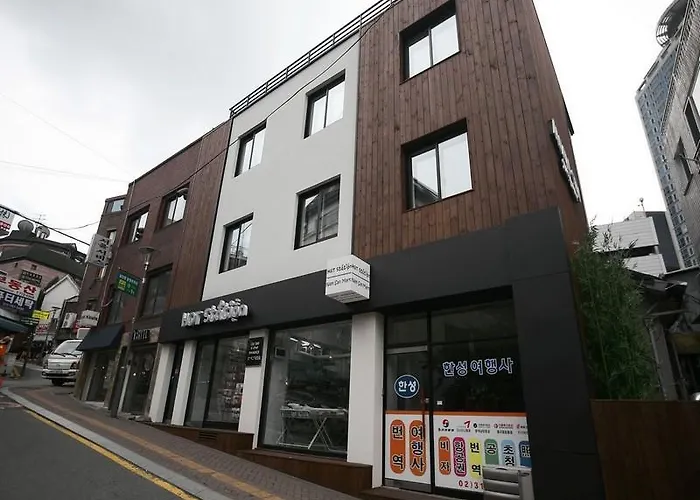 Moon Sun Guesthouse Myeongdong