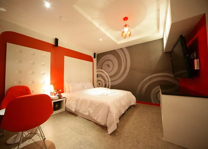 Lanuit Hotel