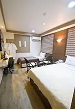 City Park Hotel