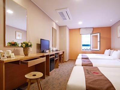 Hotel Skypark Myeongdong 3 3*