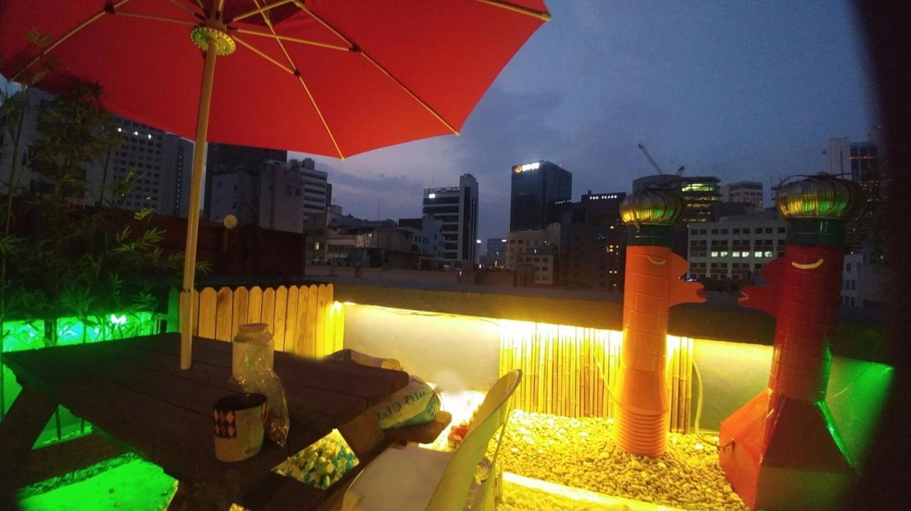 Red Panda Myeongdong 2* Seul