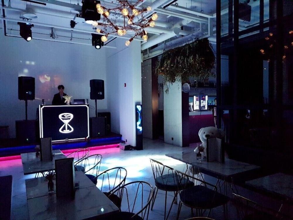 Hotel The Designers Kondae 3* Seoul