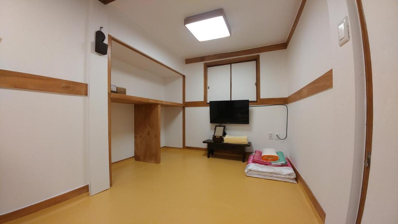 Hyosunjae Hanok Guest house