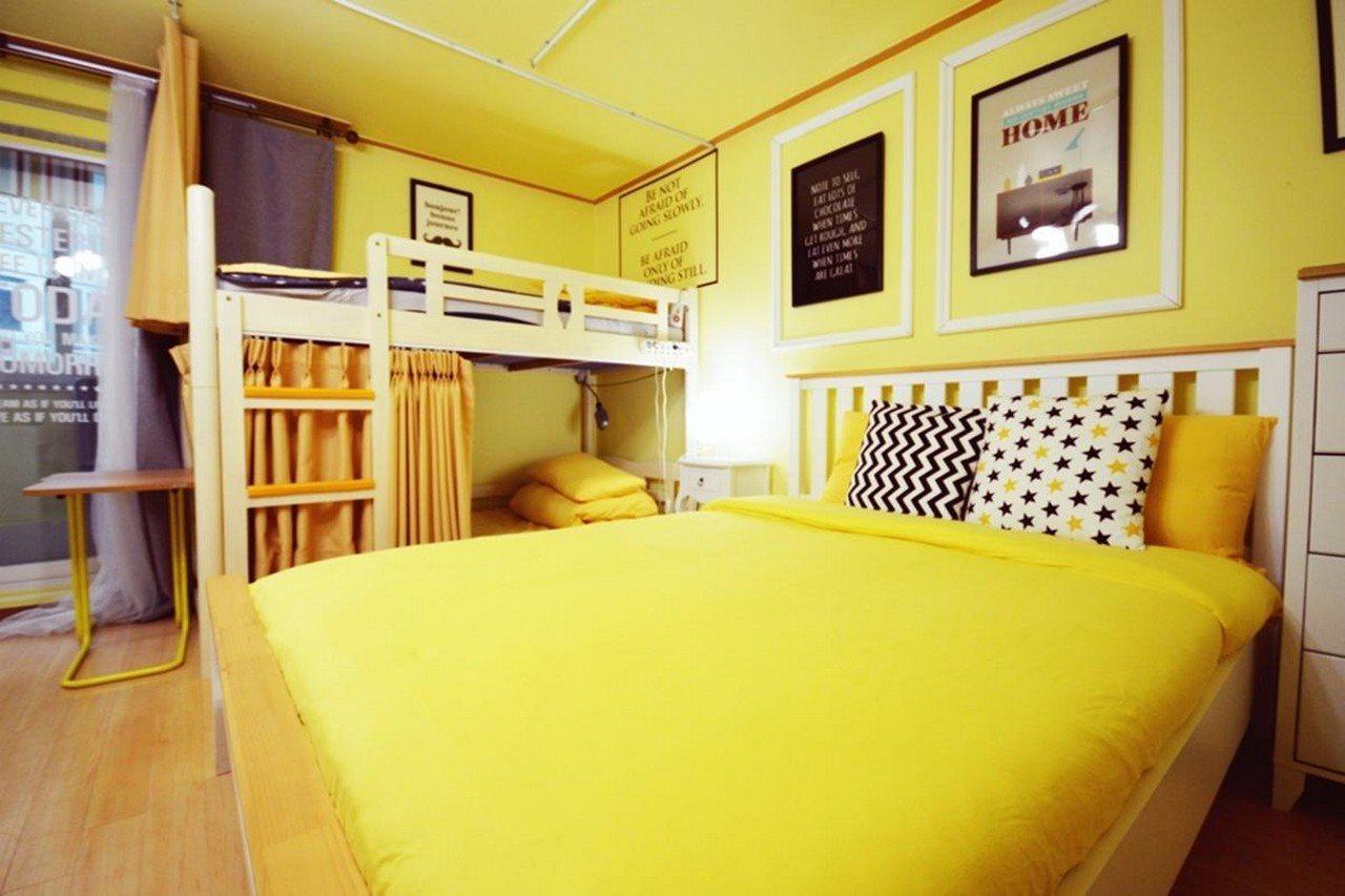 River Hotel 2*