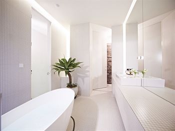 Snow Hotel 3*