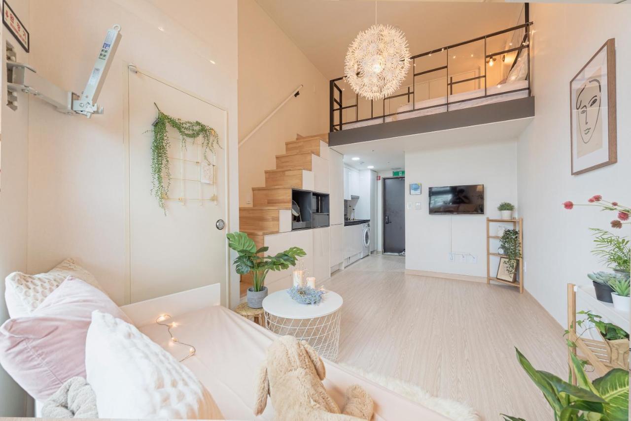 Apartment Cozy Duplex In Hongdae *