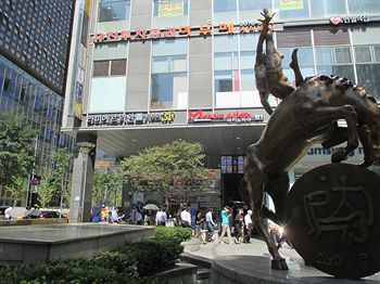 Gwanghwamun Luxury *