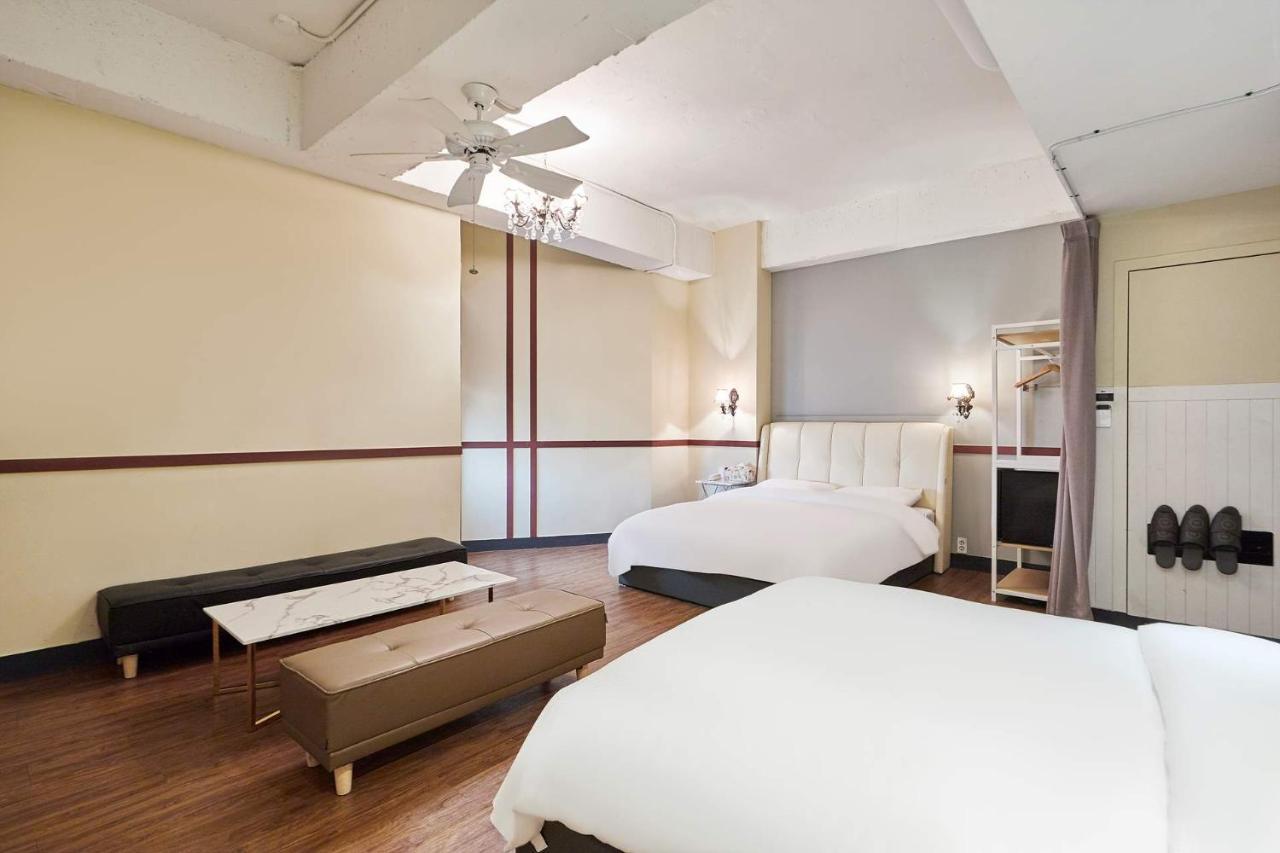 Hotel 648