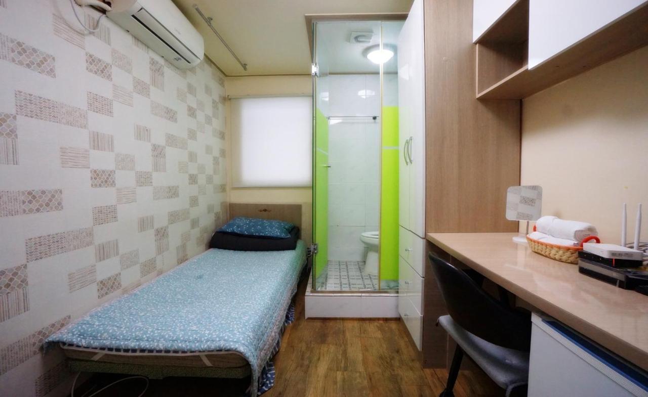 Open House Apgujeong-rodeo ,cony Inn Seoul