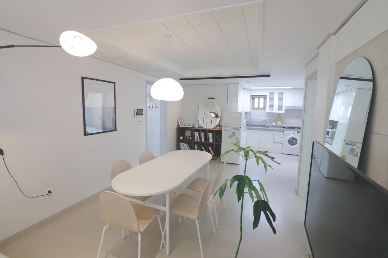 Lovely House Hongdae Apartment Seoul