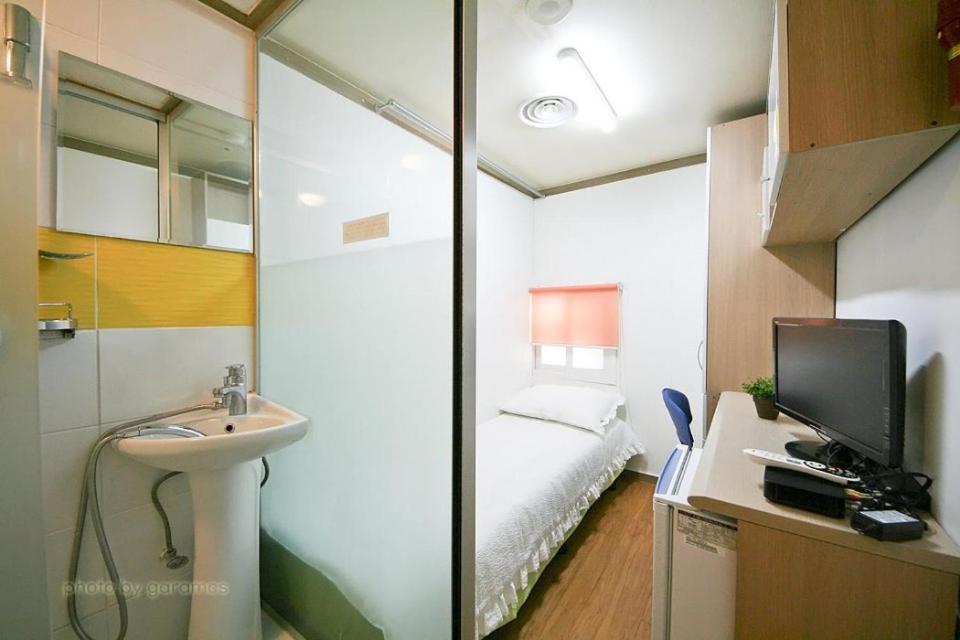 Rodemhouse Aparthotel *