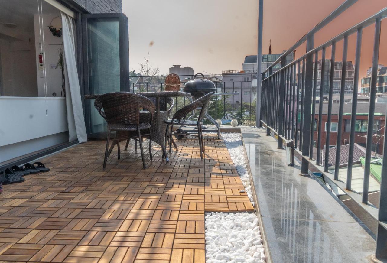 Guest house Myeongdong Artmonstay Seoul