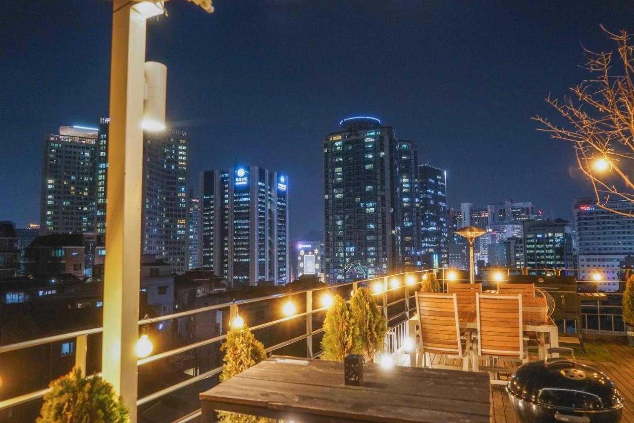 Guest house Myeongdong Artmonstay Seoul