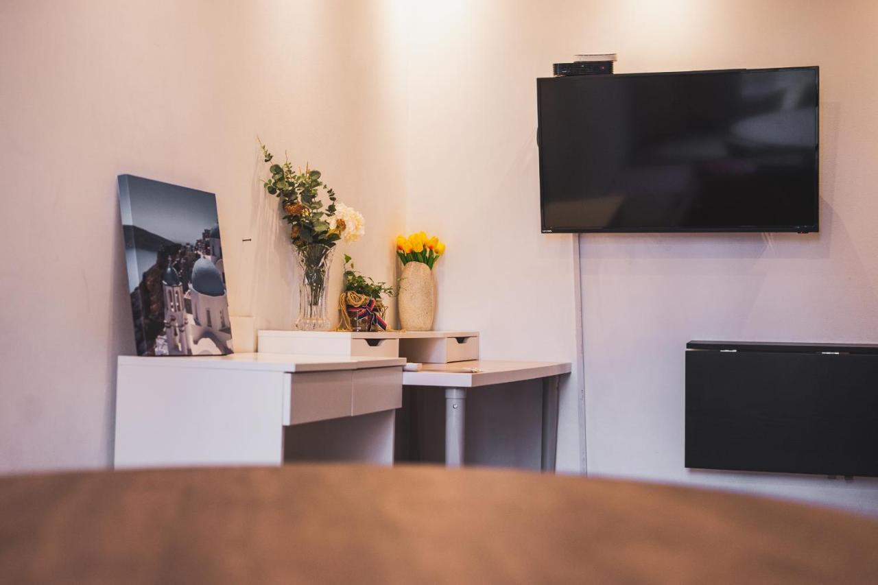 Myeongdong Artmonstay 2*
