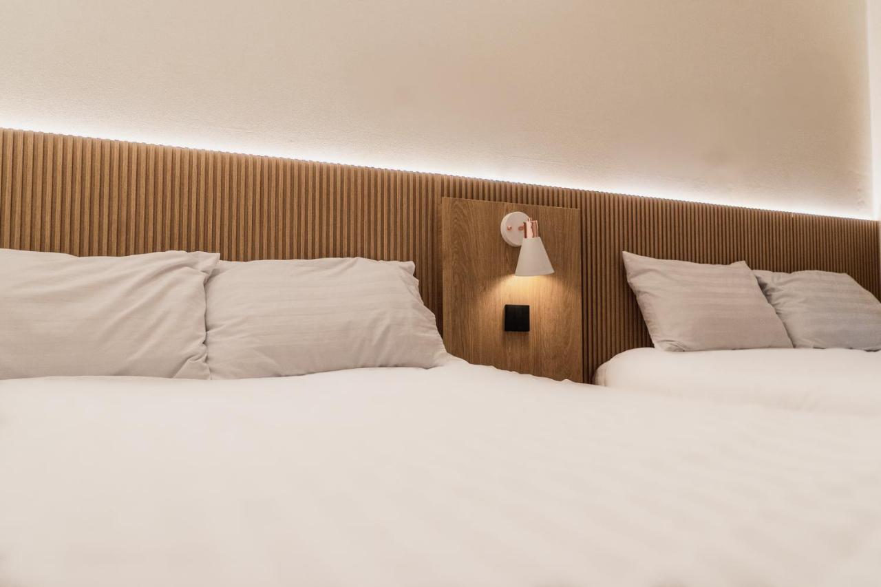 Myeongdong Artmonstay Guest house 2*