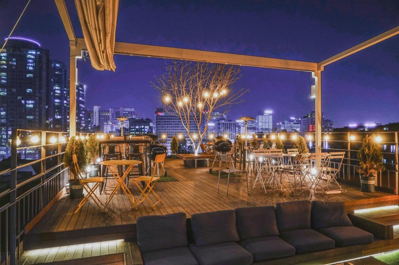 Guest house Myeongdong Artmonstay