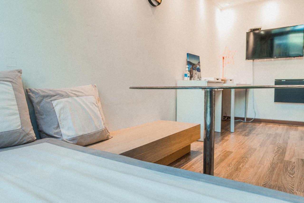 Myeongdong Artmonstay