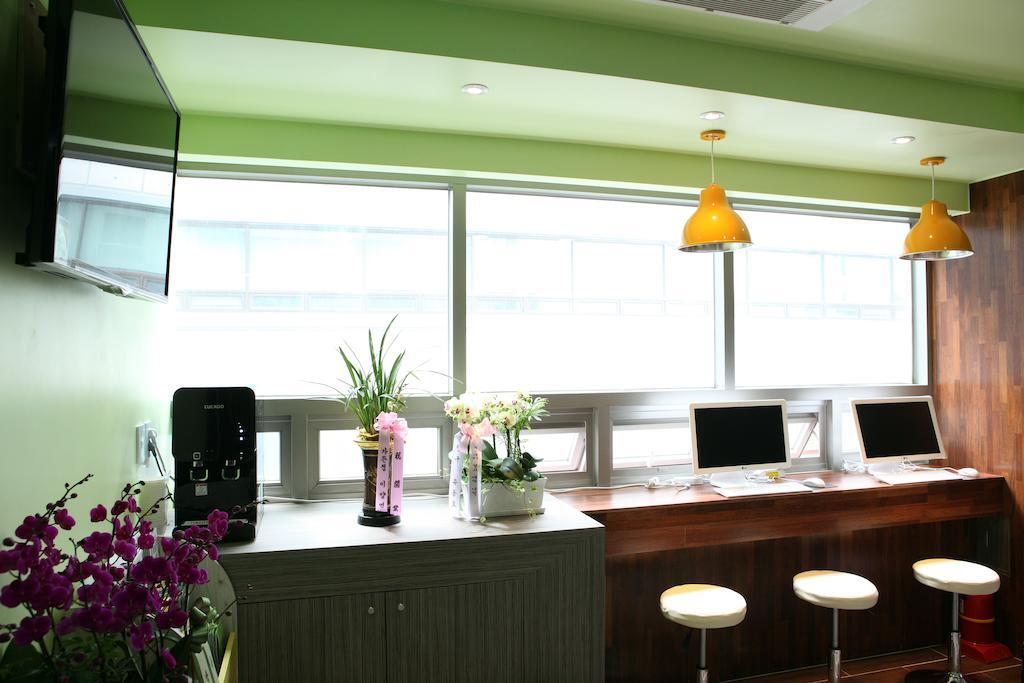 K Myeongdong First Guest house 2*