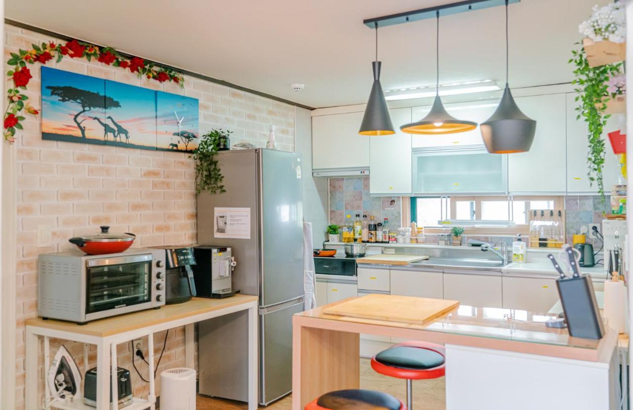Apartment For Family Group, 4min To Station Seoul