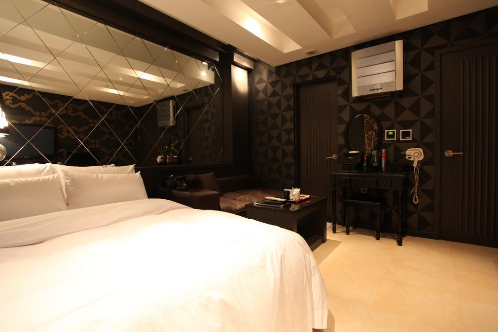 Motel Gangnam Chocolate Seoul