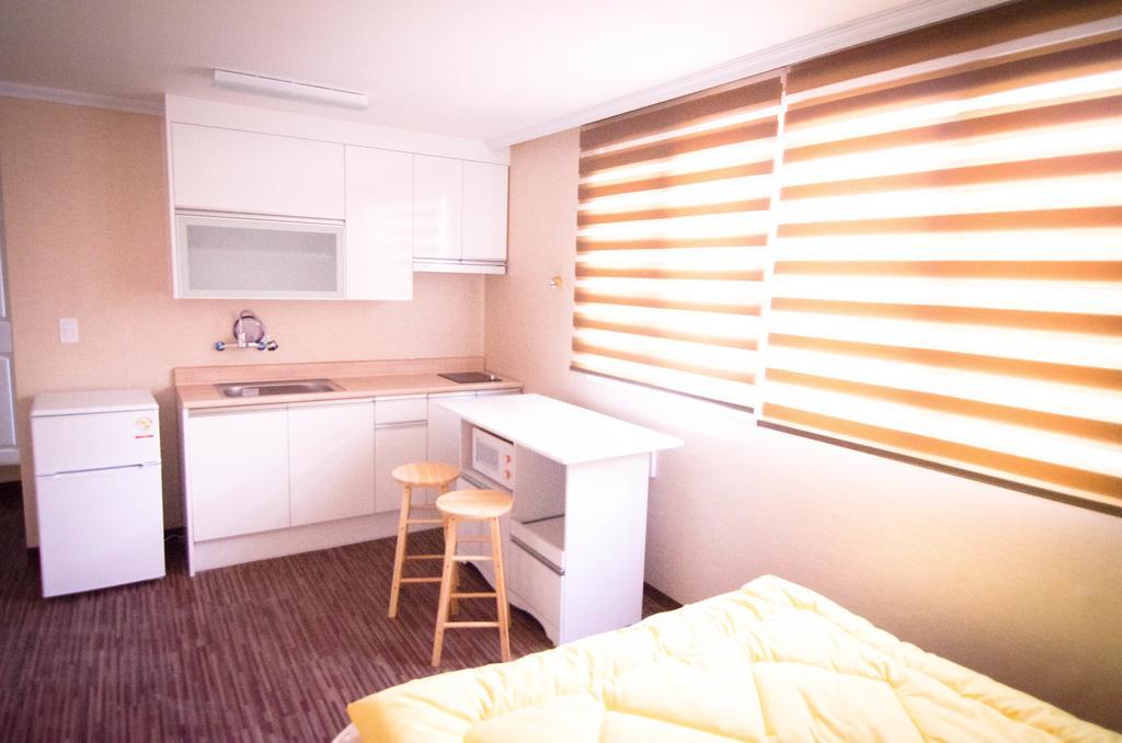 Hostel Yakorea Hongdae *