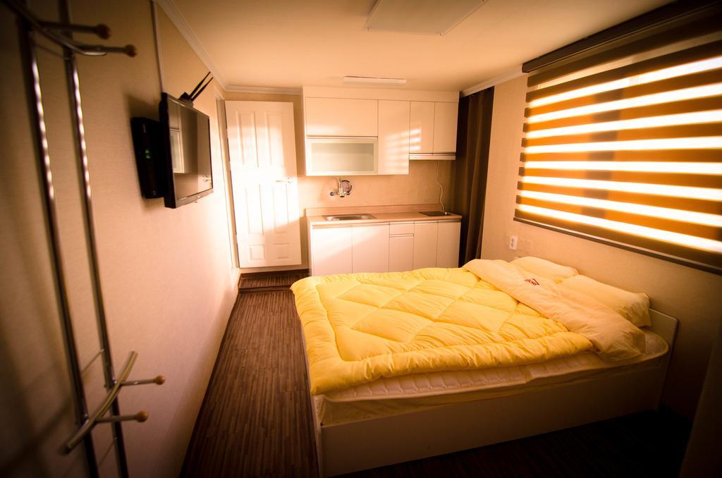Hostel Yakorea Hongdae *